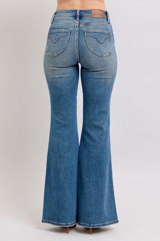 Judy Blue MR Tummy Control Vintage Wash Jeans - A Roese Boutique