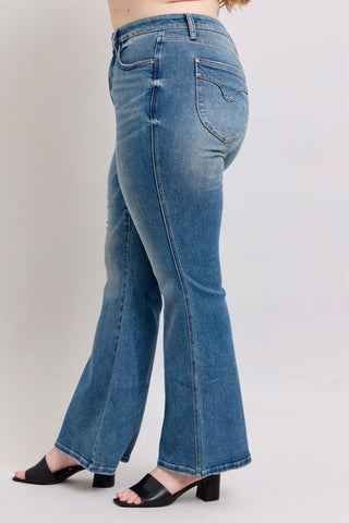 Judy Blue MR Tummy Control Vintage Wash Jeans - A Roese Boutique