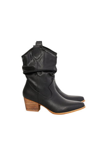 MMShoes Better in Texas Scrunch Cowboy Boots in Black - A Roese Boutique